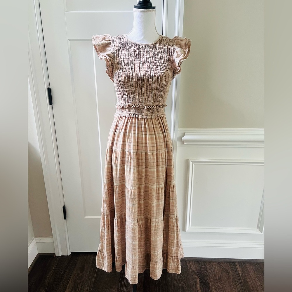 Storia Boutique Striped Capped Sleeves Midi Dress - Picture 3 of 11